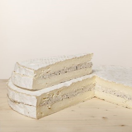 Brie de Meaux au lait cru aux brisures de truffes-image
